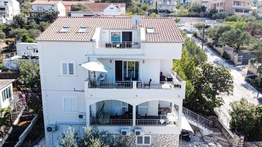 Ferienwohnung Genesis Trogir Exterior foto